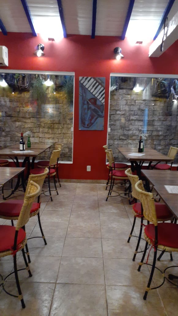 Angela Lemos Pintura Decorativa Sax Restaurante Bananaland Galeria 27 Buzios RJ